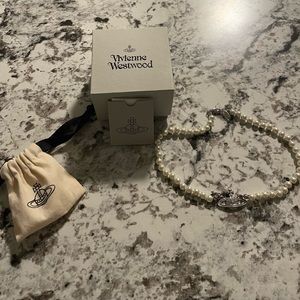 Vivienne westwood pearl choker